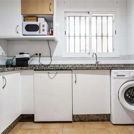 Centrico A 250 Metros De La Playa & Parking Fuengirola