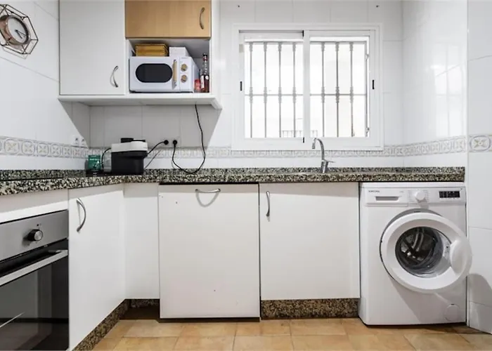 Centrico A 250 Metros De La Playa & Parking Fuengirola